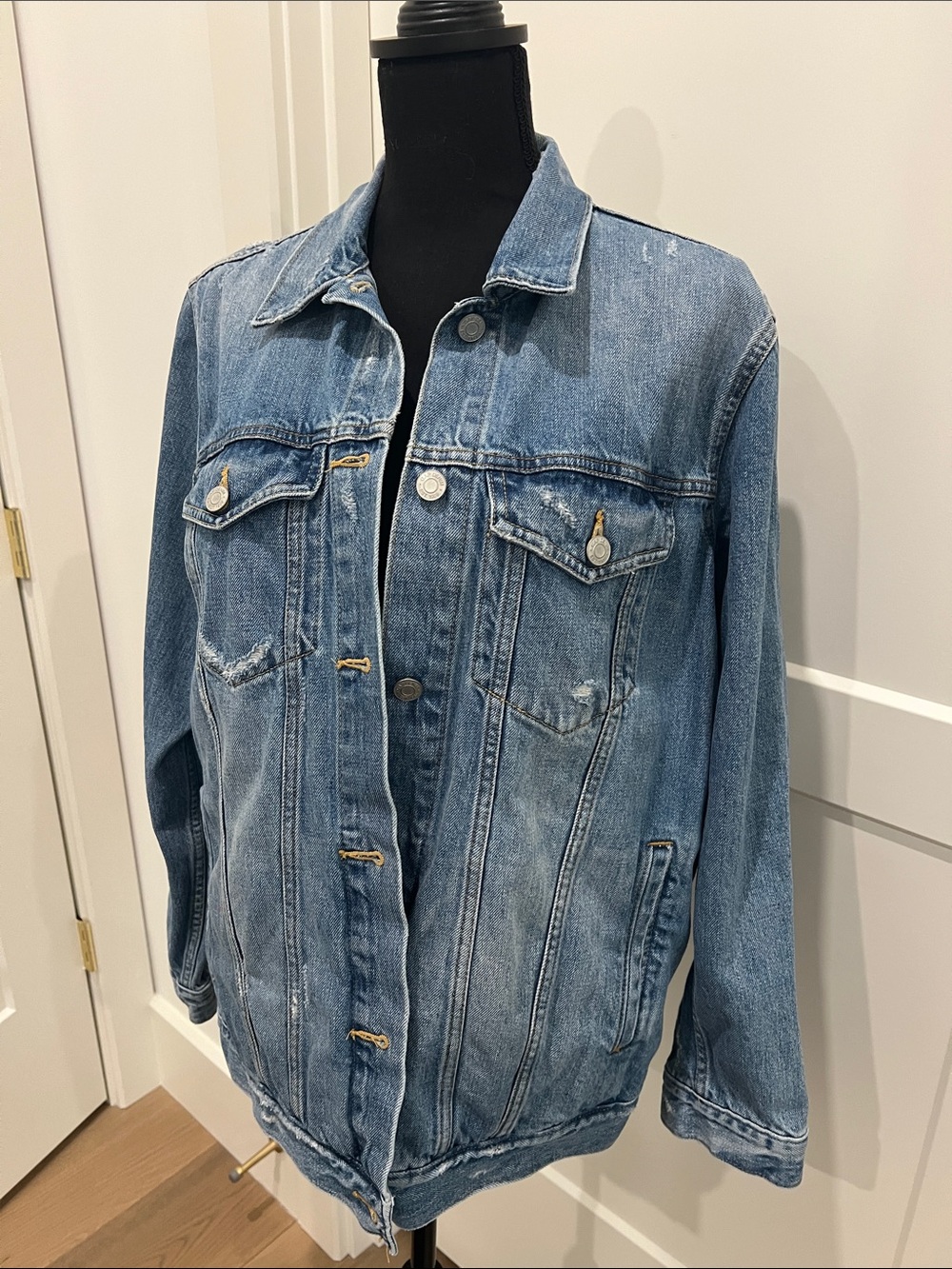 Gap Classic Light Blue Denim Jacket - Picture 3 of 7